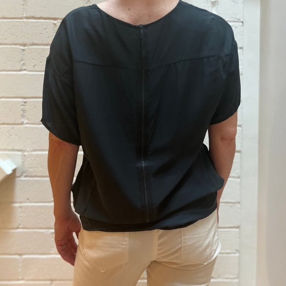 Lovely SILK Wilfred V Neck Blouse Shirt with Pockets - Picture 1 of 6